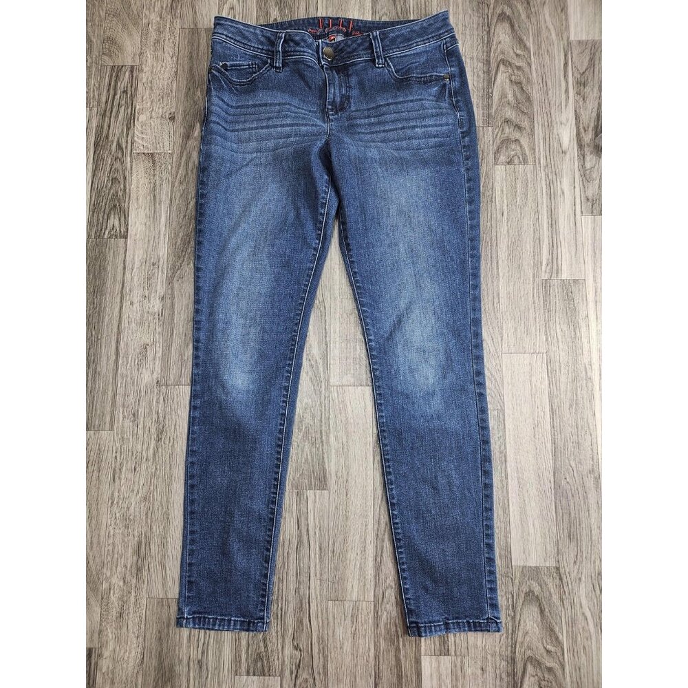(3/$35) ELLE Jeans Womens 10 Blue‎ Medium Wash Mid Rise Skinny Stretch Straight